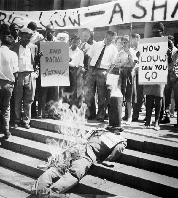 Exposed: The Shocking Reality of Apartheid in South Africa's Startling Photos Exposed: The Shocking Reality of Apartheid in South Africa's Startling Photos